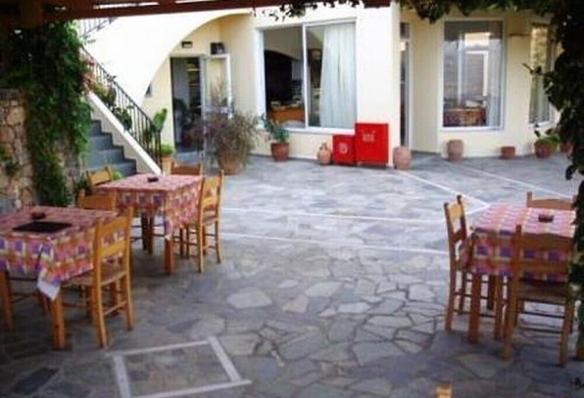 Apartment Hotel Irida