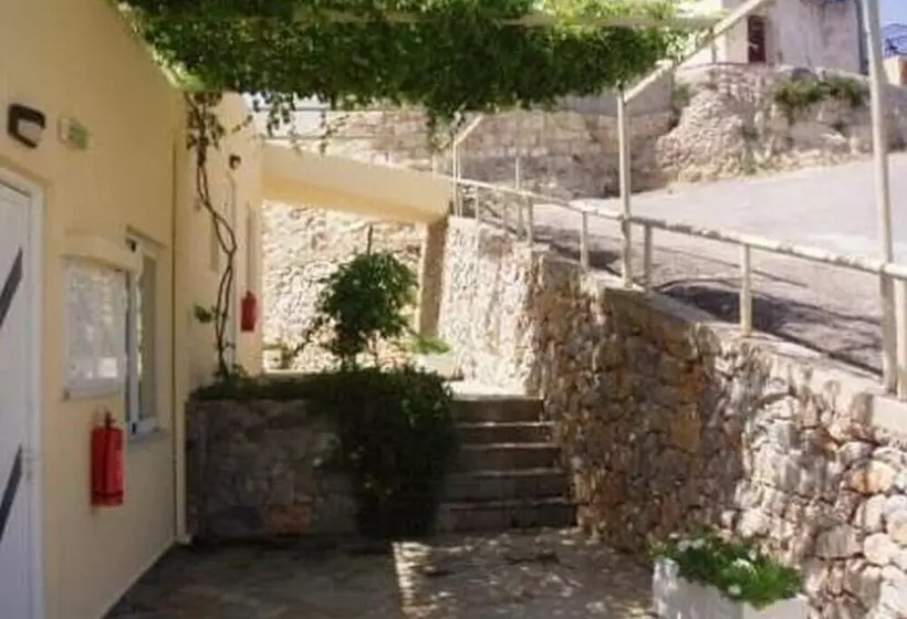 Apartment Hotel Irida