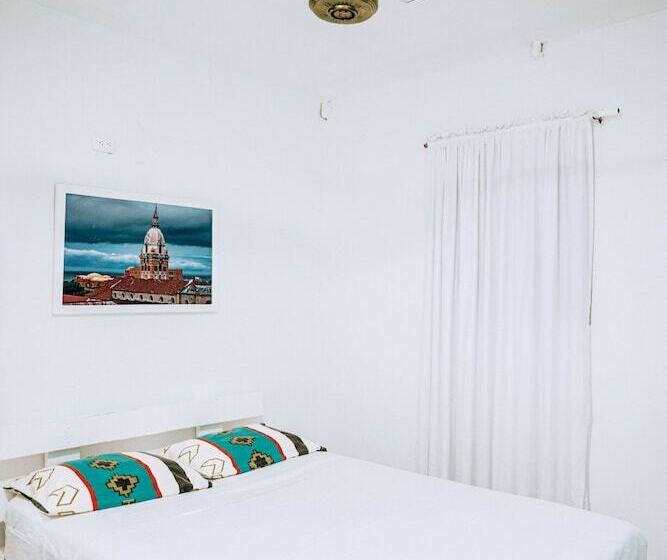 Neos Hotel Cartagena