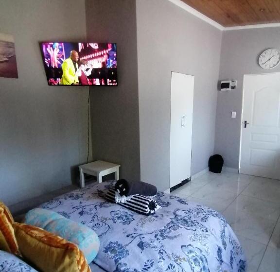 Пансион Mila Lodge 1