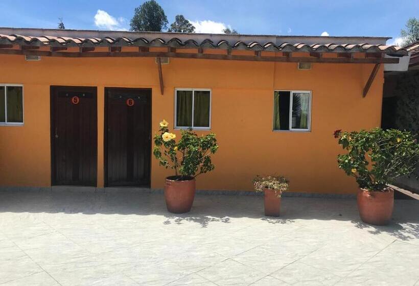 הוסטל Hostal El Hangar