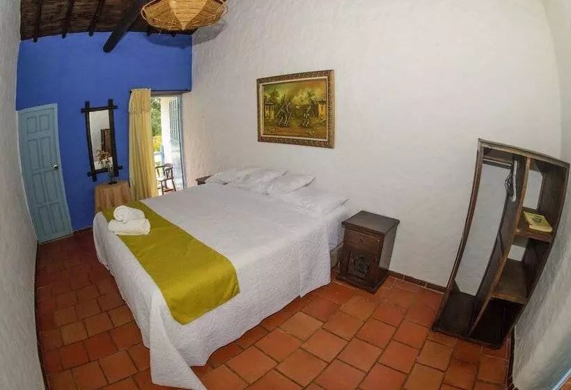 هتل Campestre El Santuario