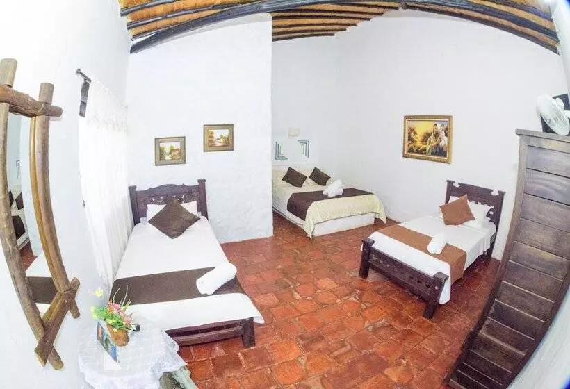 هتل Campestre El Santuario