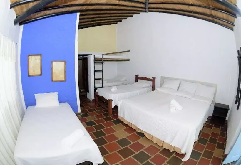هتل Campestre El Santuario