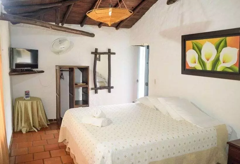 هتل Campestre El Santuario