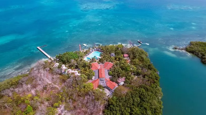 Hotelli Cocoliso Island Resort