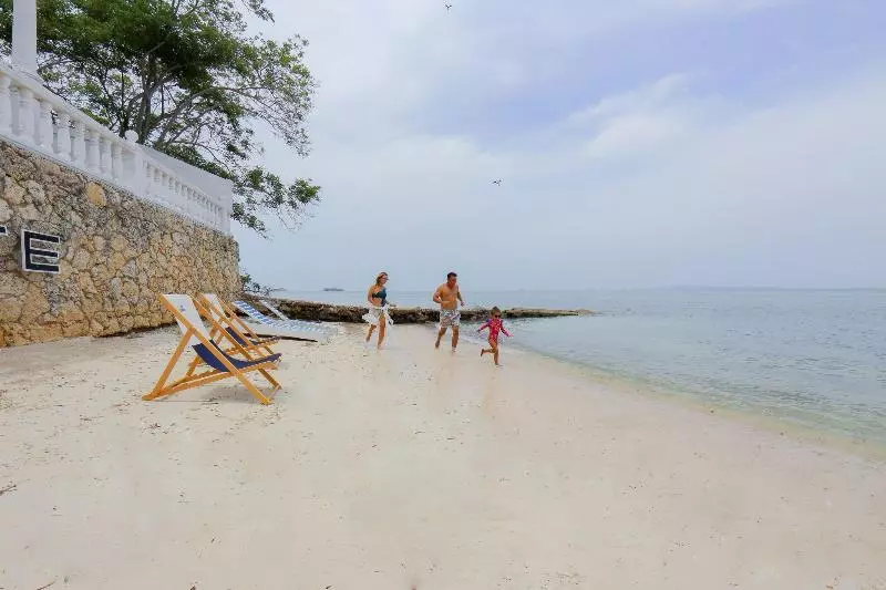 Hotelli Cocoliso Island Resort