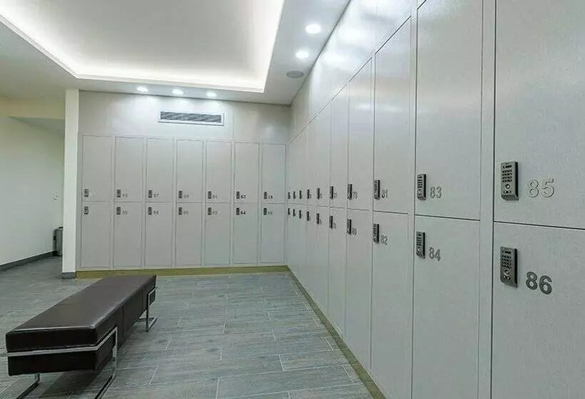ホテル Laleh Park