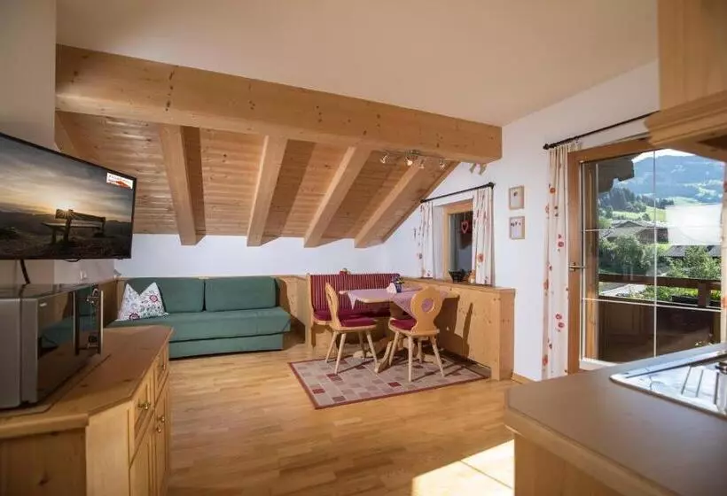 ホテル Pension Winklerkreuz