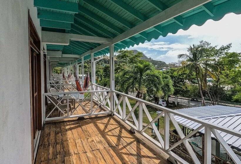 בית מלון כפרי South West Bay Cabañas