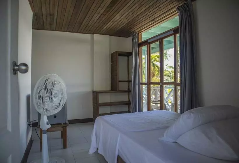 Hotelli South West Bay Cabañas