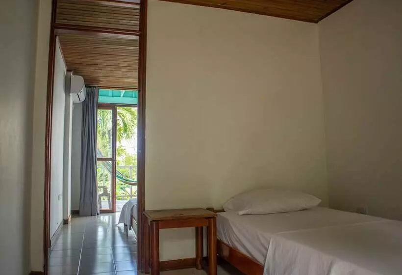 Hotelli South West Bay Cabañas