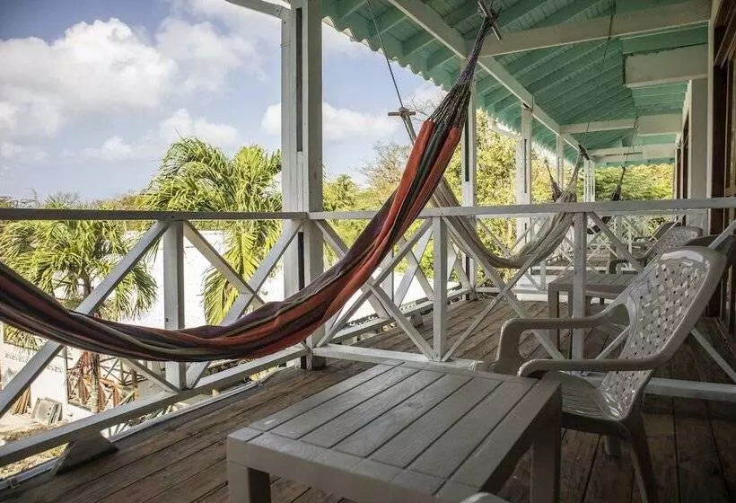 Hotelli South West Bay Cabañas