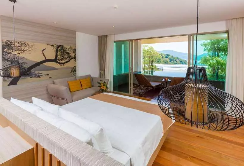 Hotelli Wyndham Grand Phuket Kalim Bay