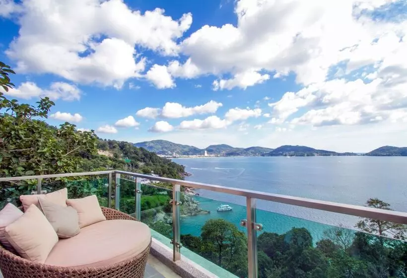 Hotelli Wyndham Grand Phuket Kalim Bay