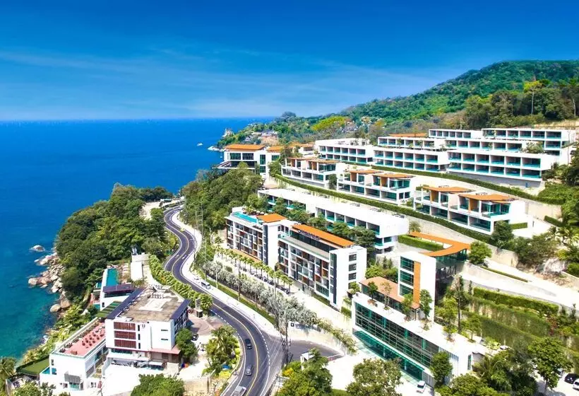 Hotelli Wyndham Grand Phuket Kalim Bay