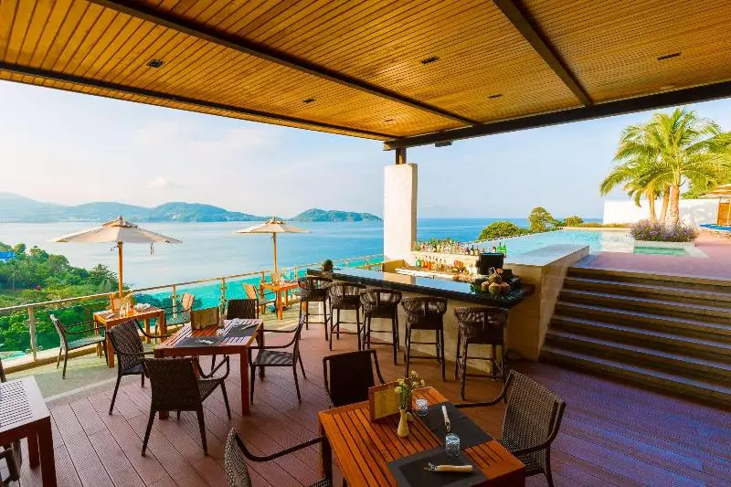 Hotelli Wyndham Grand Phuket Kalim Bay