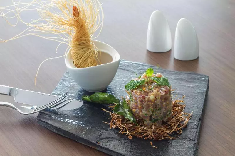 Hotelli Wyndham Grand Phuket Kalim Bay