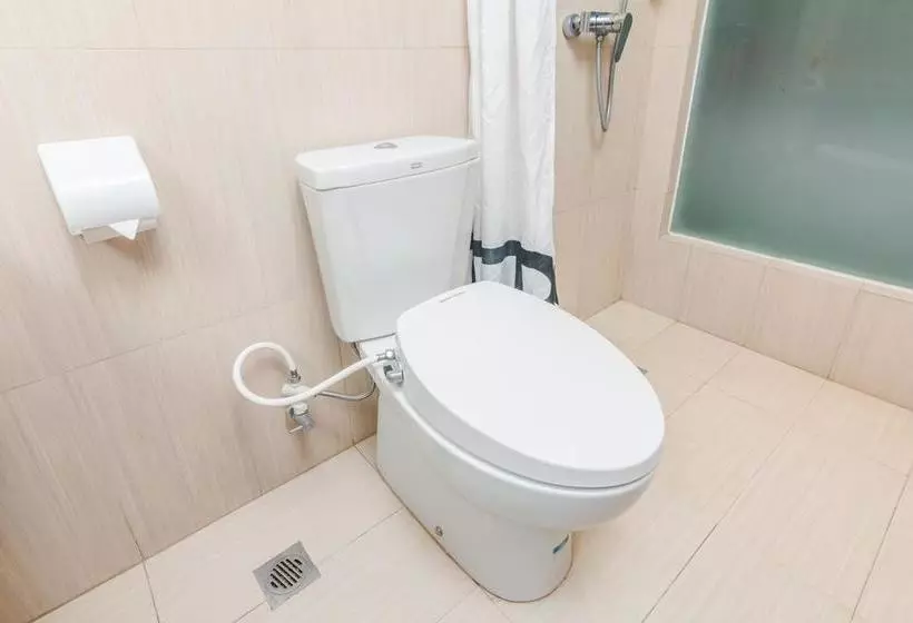 ホテル Zenrooms Denpasar Jalan Salak