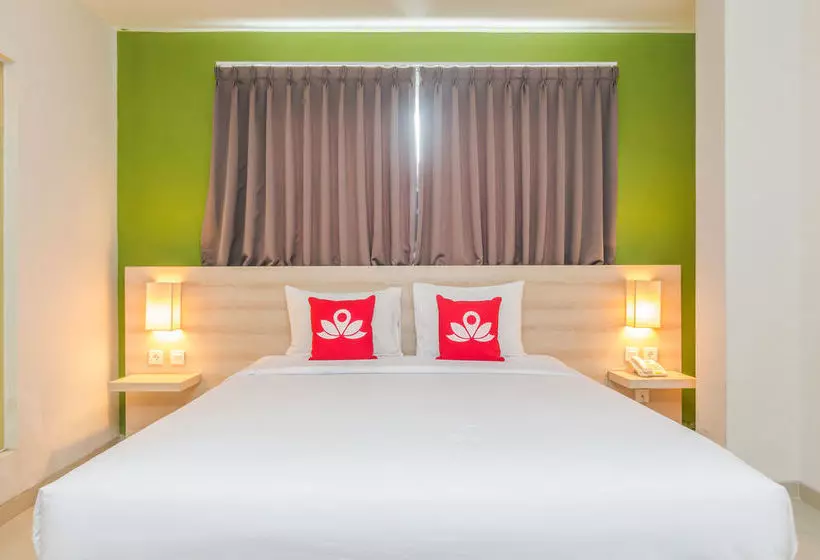 ホテル Zenrooms Denpasar Jalan Salak