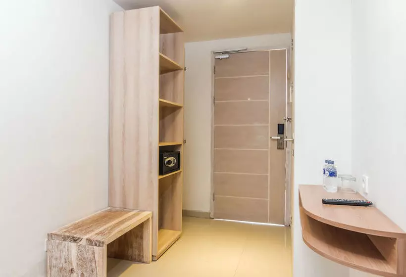 ホテル Zenrooms Denpasar Jalan Salak