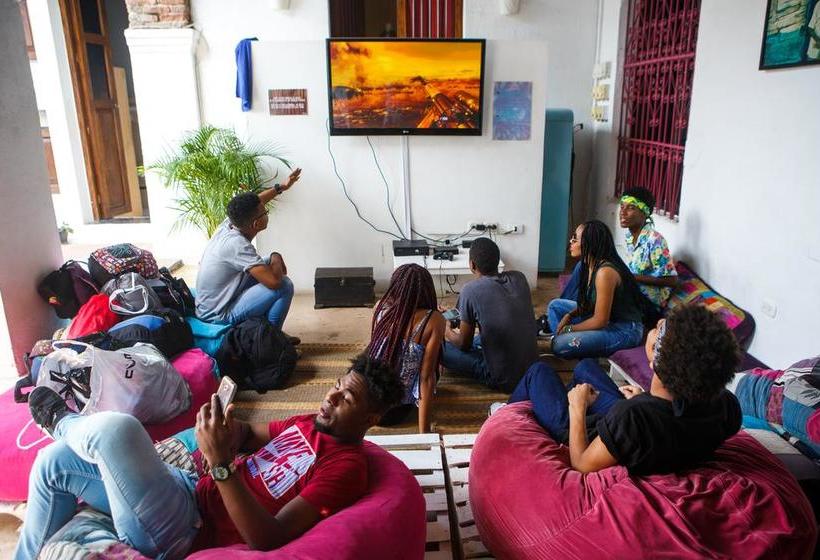 Aroha Villana Hostel