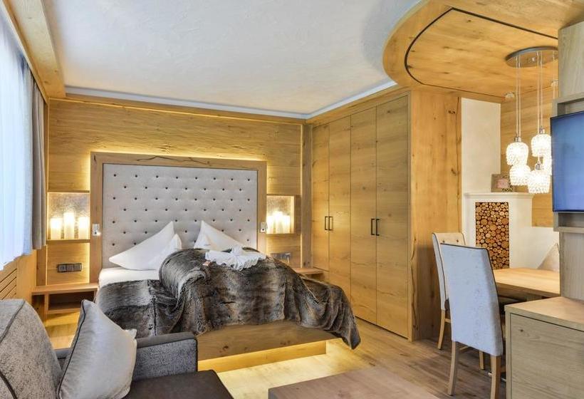 Отель Oberlechtaler Hof Boutique