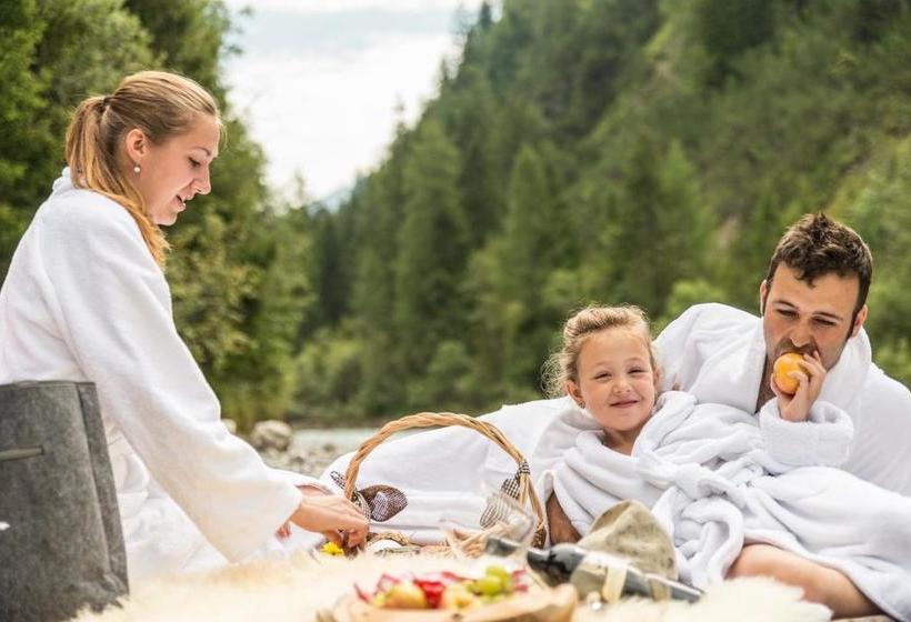 Отель Oberlechtaler Hof Boutique