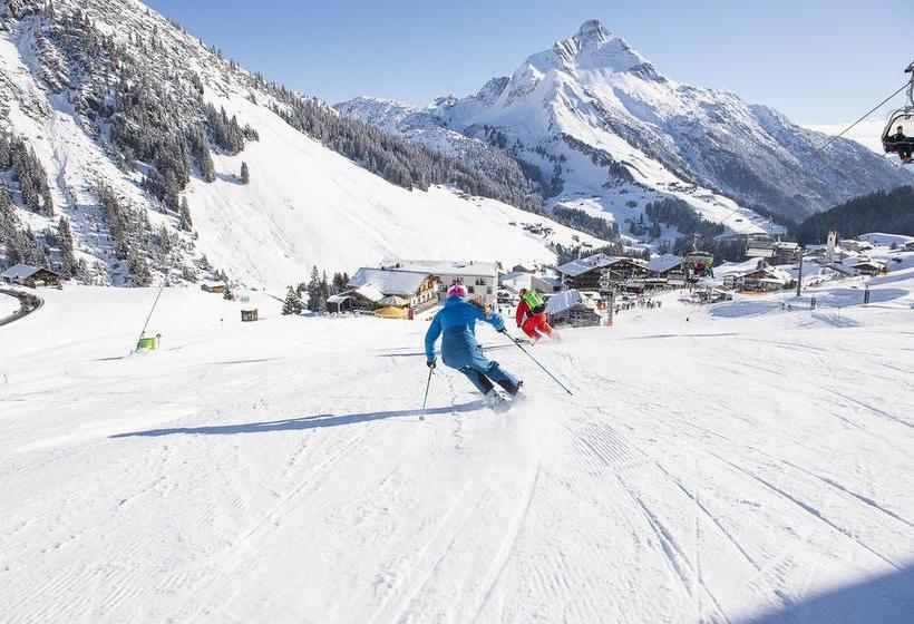 Отель Oberlechtaler Hof Boutique