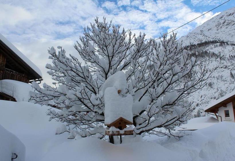 Отель Oberlechtaler Hof Boutique