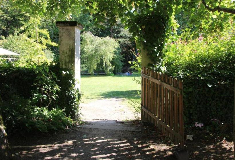 פנסיון La Maison De Famille