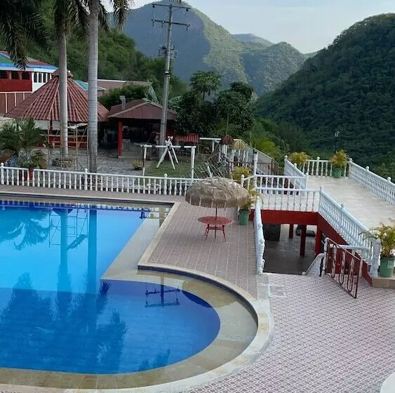 Hotelli Mirador De La Montaña