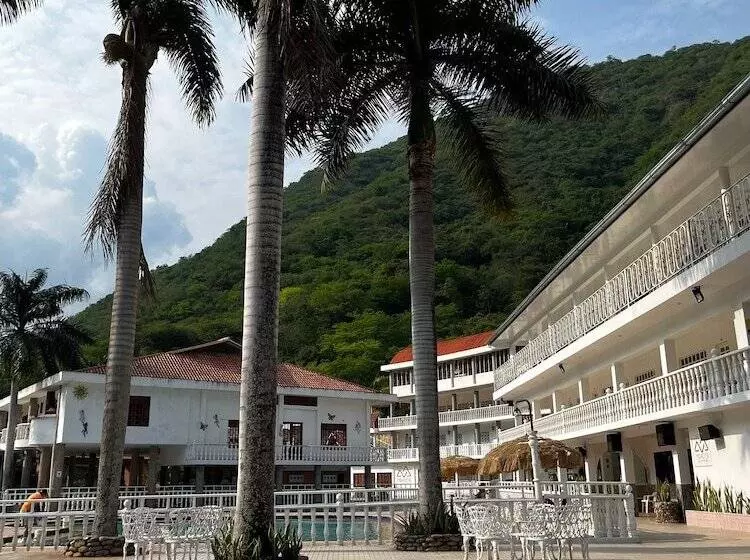 Hotelli Mirador De La Montaña