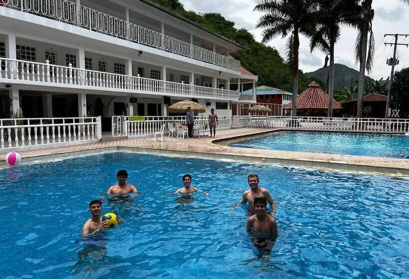 Hotelli Mirador De La Montaña