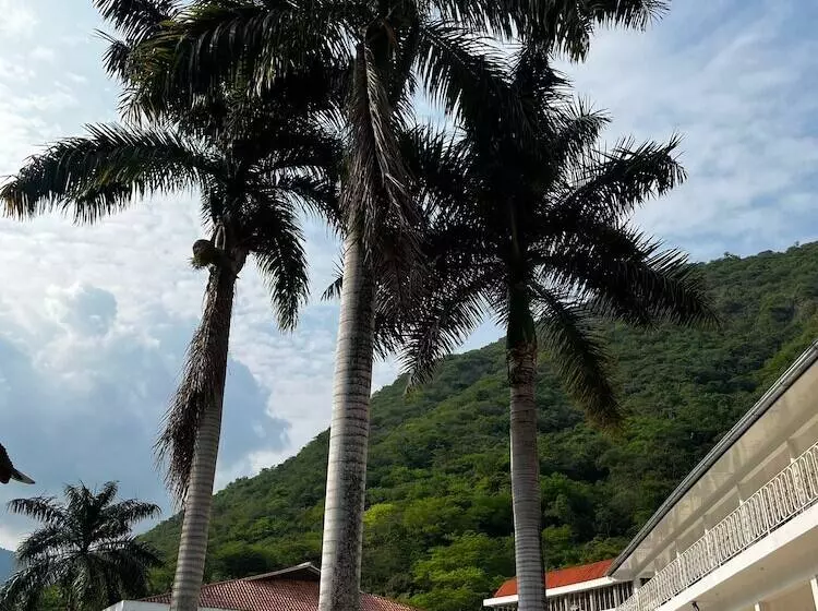 Hotelli Mirador De La Montaña