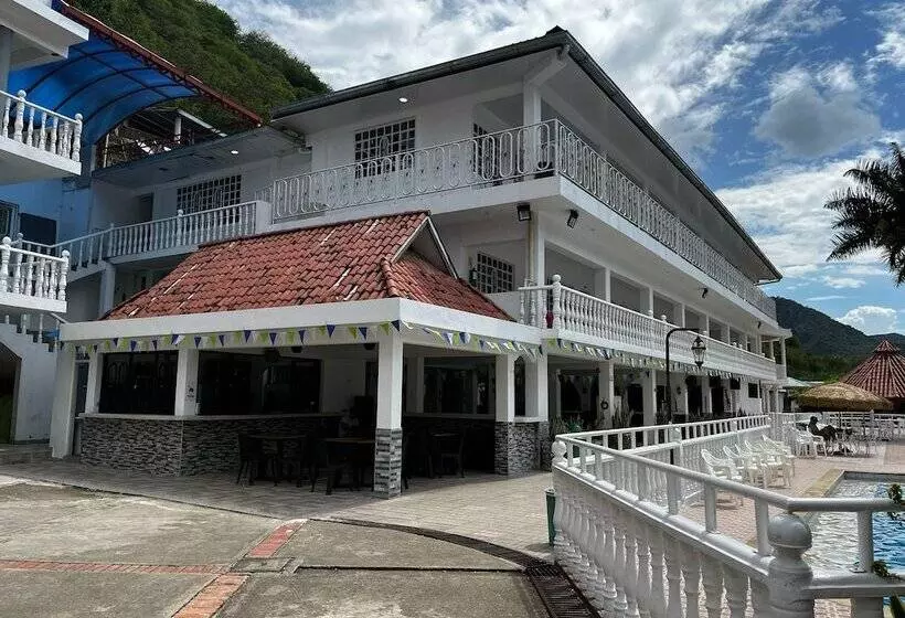 Hotelli Mirador De La Montaña