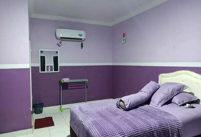 ペンション Homestay Sukses Tambora