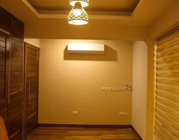 Hotelli Aleris Garden