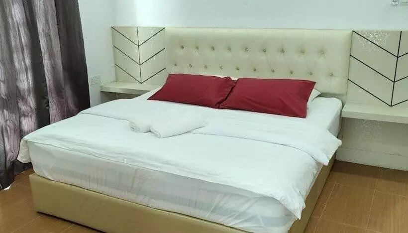 Hotelli Captain's Cabin Resort