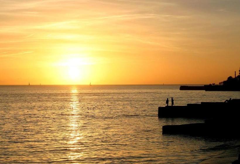 민박 Cour Des Dames