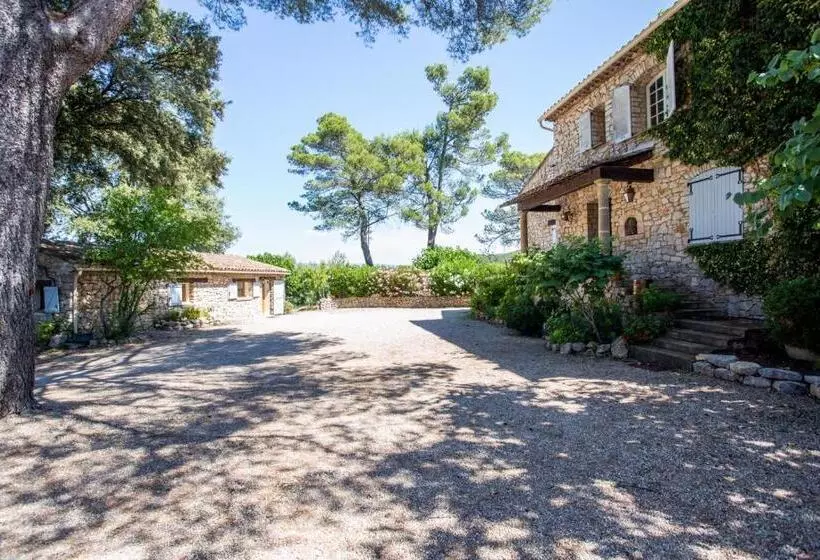 Aamiaismajoitus (B&B) Domaine L'helion
