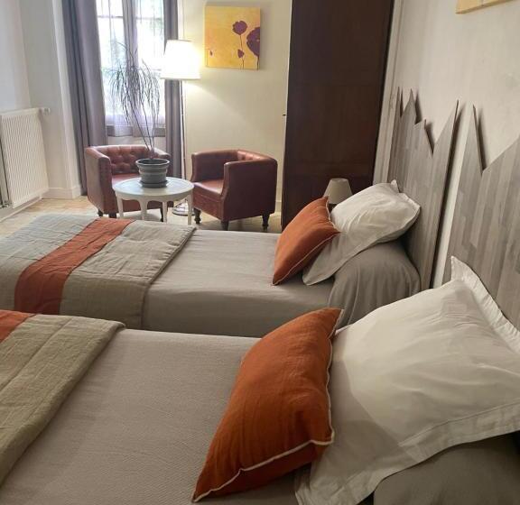 민박 La Balastière