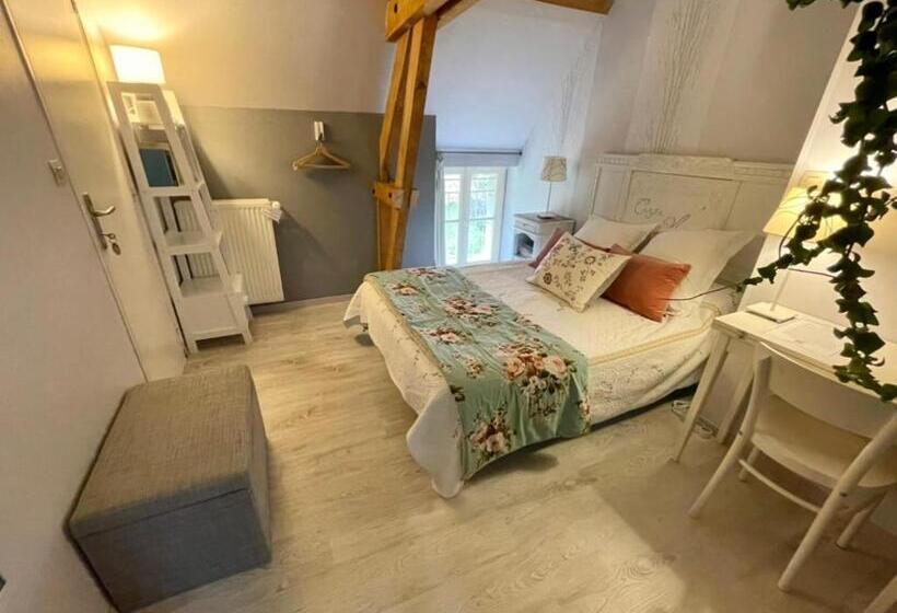 민박 La Balastière