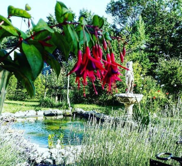 مبيت وإفطار La Fontenelle Chambres D'hôtes