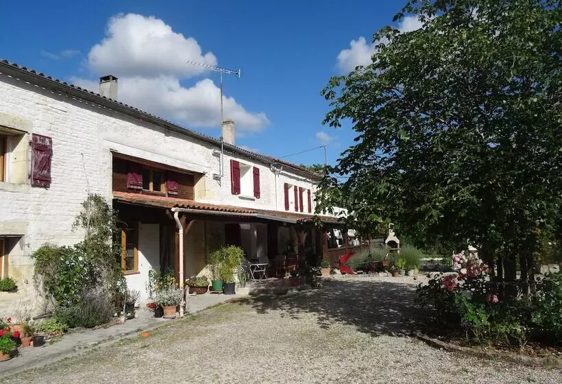 ベッドアンドブレックファースト La Fontenelle Chambres D'hôtes