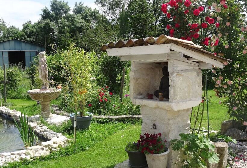 مبيت وإفطار La Fontenelle Chambres D'hôtes