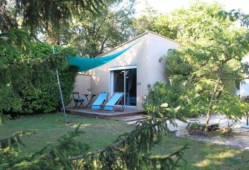 Aamiaismajoitus (B&B) Le Mas De Bertagne