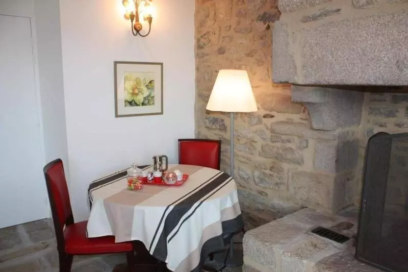 Aamiaismajoitus (B&B) Les Chambres D Hotes De Kerasquer