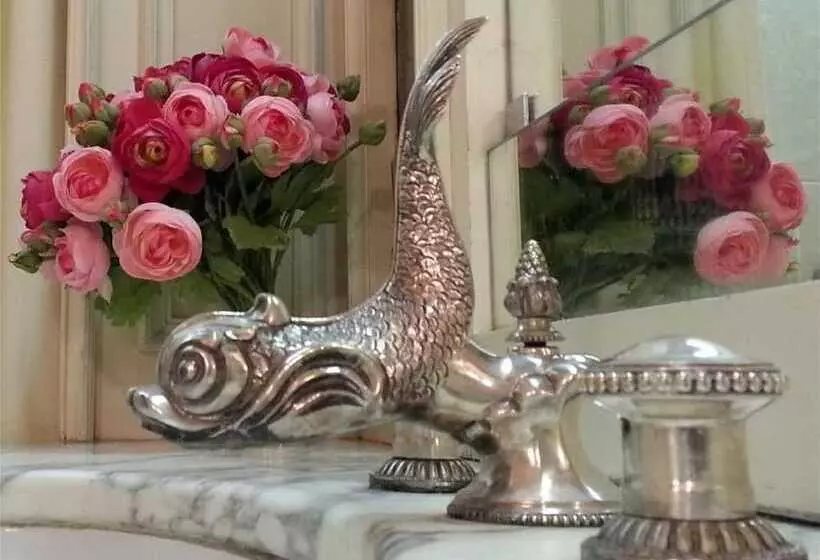 تختخواب و صبحانه Les Francières