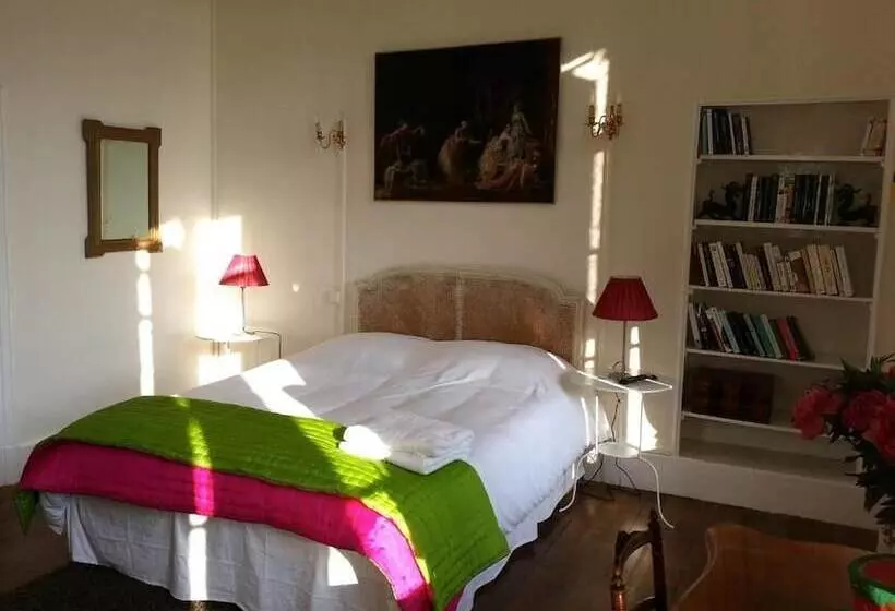 تختخواب و صبحانه Les Francières